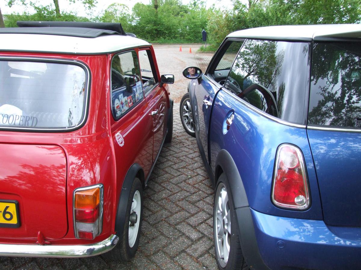 Mini's op weg