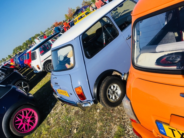 Mini's op de clubdag in Nieuwegein