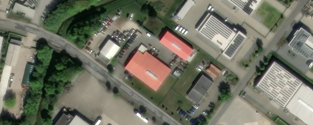 Luchtfoto van het pand van Miniparts24.